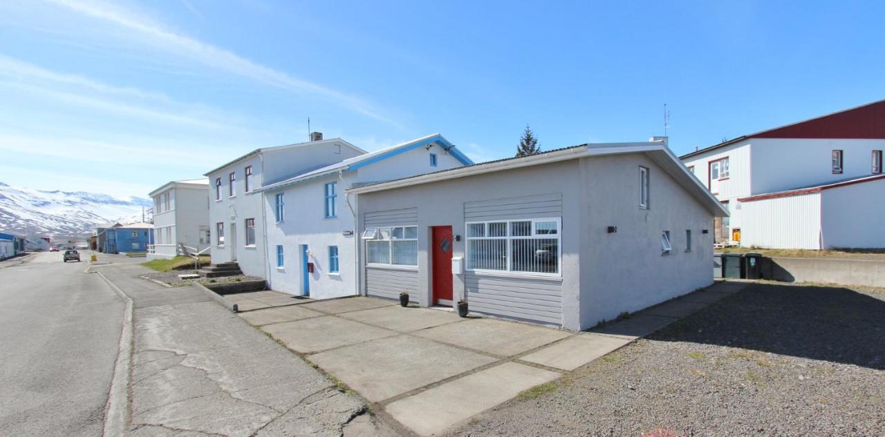 Beautiful House With Amazing Sea View. Lägenhet Dalvík Exteriör bild