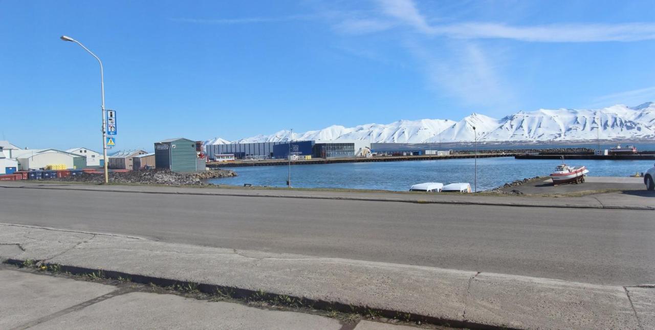 Beautiful House With Amazing Sea View. Lägenhet Dalvík Exteriör bild